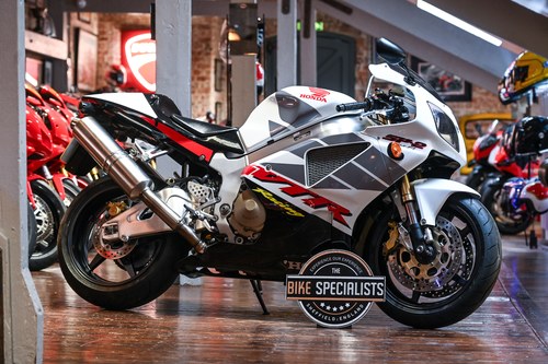 2002 Honda VTR 1000 SP2 Low Ownership UK Example A vendre