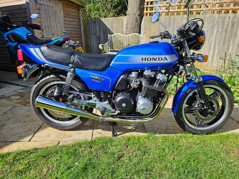 1982 Honda CB 900F - 2 1982 Honda CB 900F - 2