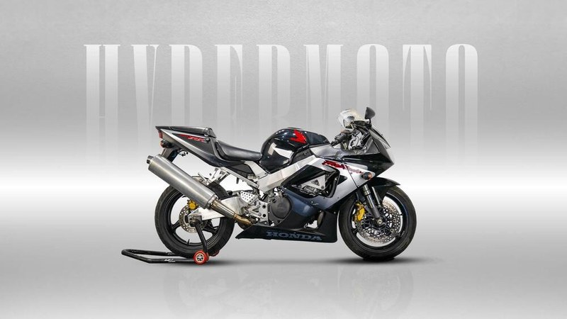 2000 Honda CBR 900RR Fireblade - 1 2000 Honda CBR 900RR Fireblade - 1