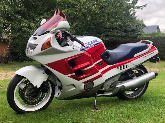 1990 Honda CBR 1000F - 1 1990 Honda CBR 1000F - 1