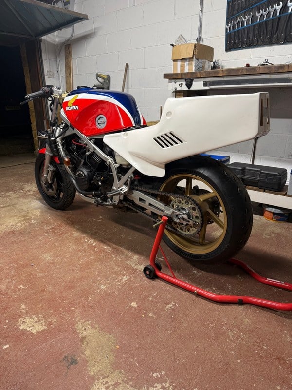 1985 Honda VF 1000 - 1 1985 Honda VF 1000 - 1