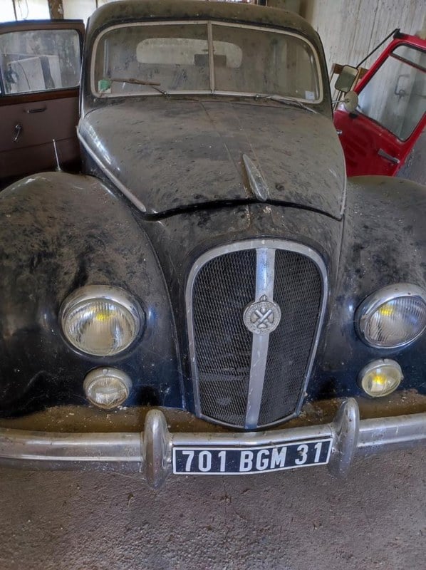 1952 Hotchkiss Anjou - 1 1952 Hotchkiss Anjou - 1