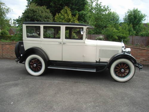 1926 Hupmobile four door saloon, ivory over black For Sale