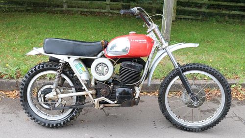 Picture of Husqvarna 400 Cross 1972 in standard ands raced condition - For Sale