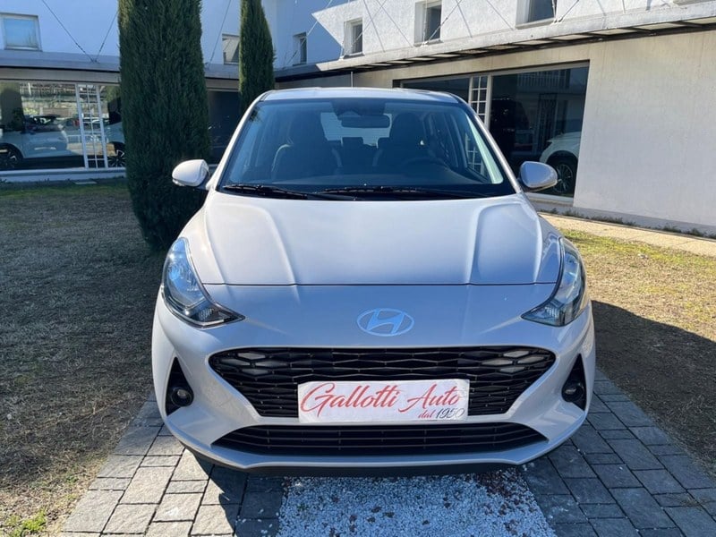2023 Hyundai I10 - 2 2023 Hyundai I10 - 2
