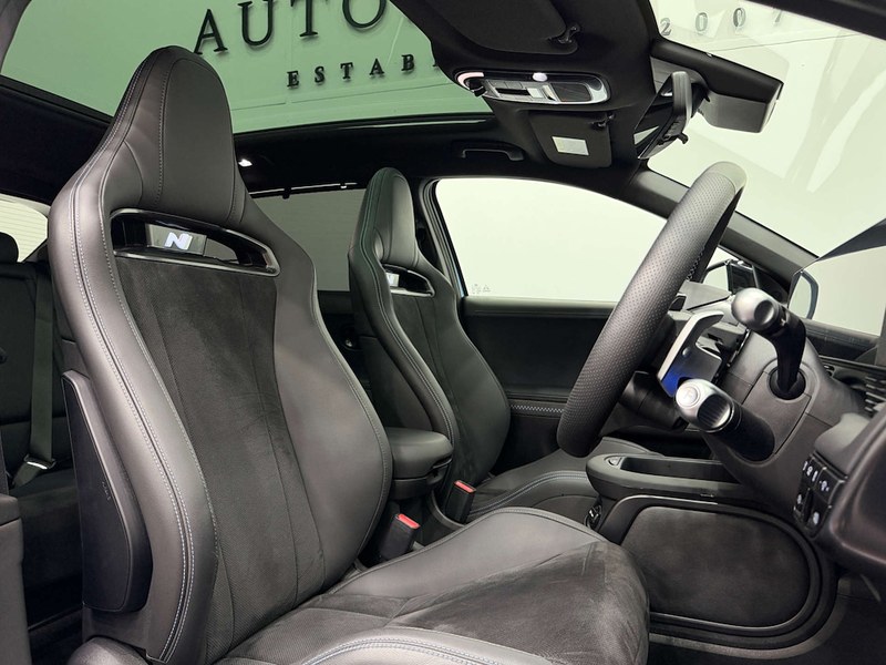 2025 Hyundai Ioniq 5 - 2 2025 Hyundai Ioniq 5 - 2