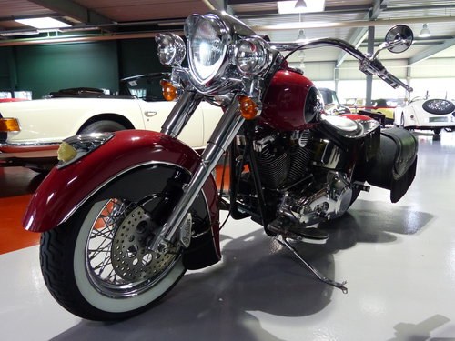2000 Das Motorrad hat US Papiere und ist in der Schweiz verzollt In vendita