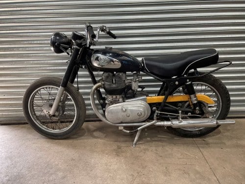 1957 INDIAN APACHE Kaufen Bei