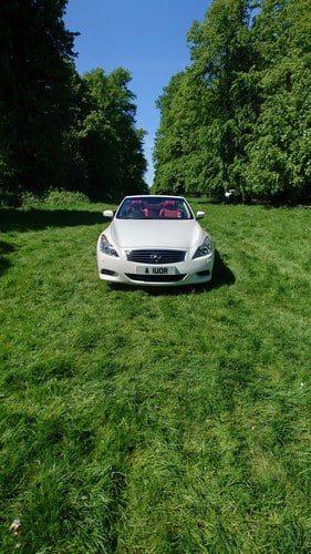 RARE PEARL MOONLIGHT WHITE INFINITY G37S CONVERTIBLE 2012