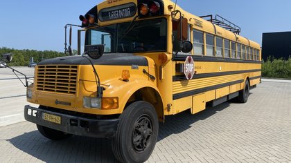 Internetional Schoolbus 3800 DT466E camper!