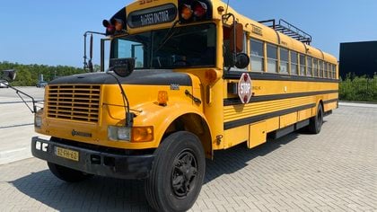 Internetional Schoolbus 3800 DT466E camper!