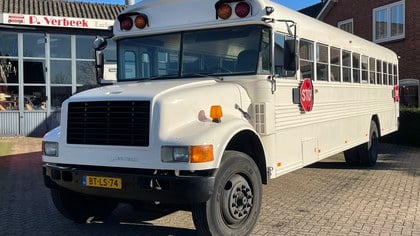 1990 International School bus