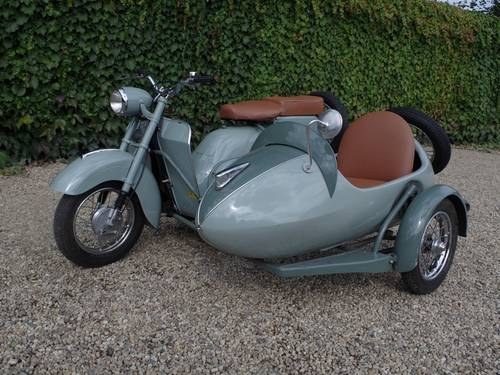 1955 Iso 125 Scooter with sidecar! In vendita