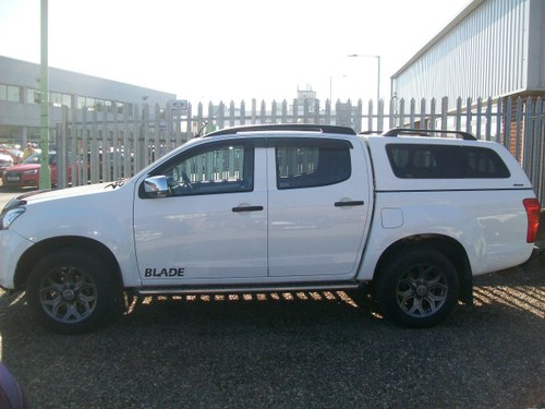 2014 Isuzu d-max blade top spec model !!!!! Kaufen Bei