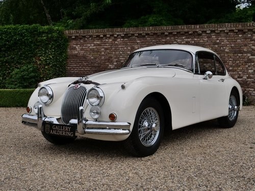1960 Jaguar XK150 FHC Special Equipment Matching numbers/colours For Sale