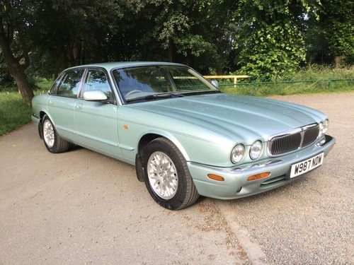 2000 JAGUAR XJ8 IN STUNNING CONDITION For Sale