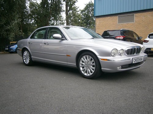 2003 Jaguar XJ8 2 owners in lovely condition SOLD