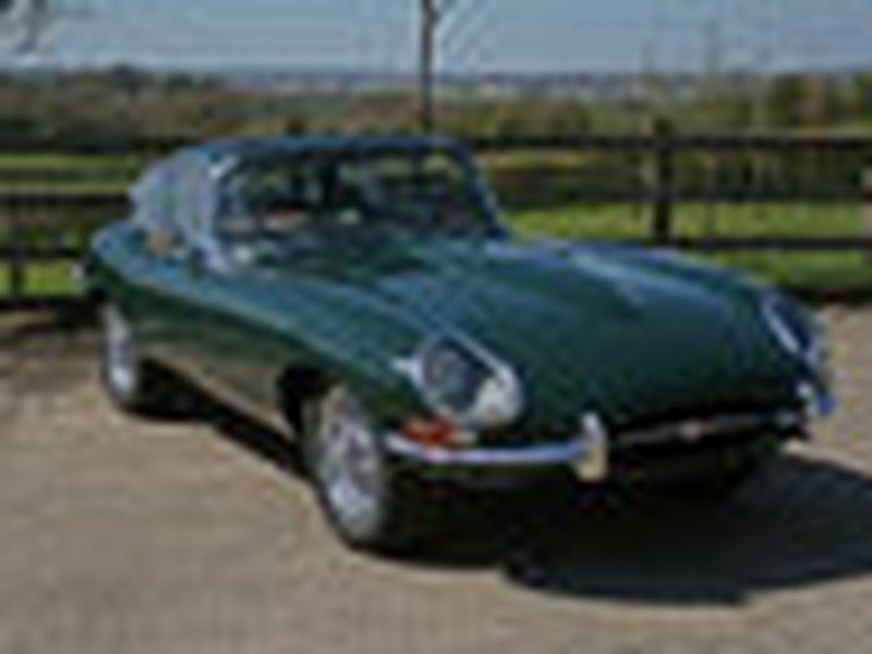 1963 JAGUAR E-TYPE FHC (UK RHD CAR)