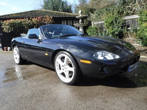 2000 Jaguar XKR Convertible For Sale by Auction