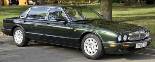 1998 Low mileage - immaculate LWB Jaguar Sovereign V8 SOLD