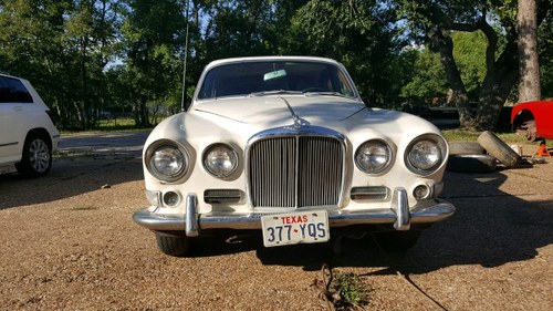 1967 Jaguar 420 rust free - Barn find SOLD