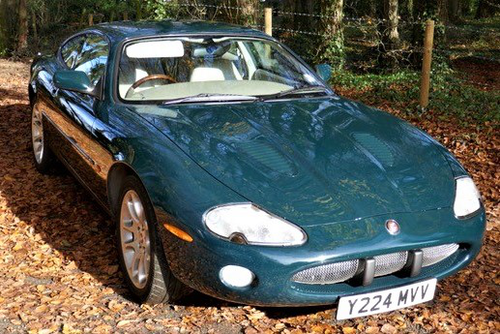 2001 Jaguar XKR  In vendita all'asta