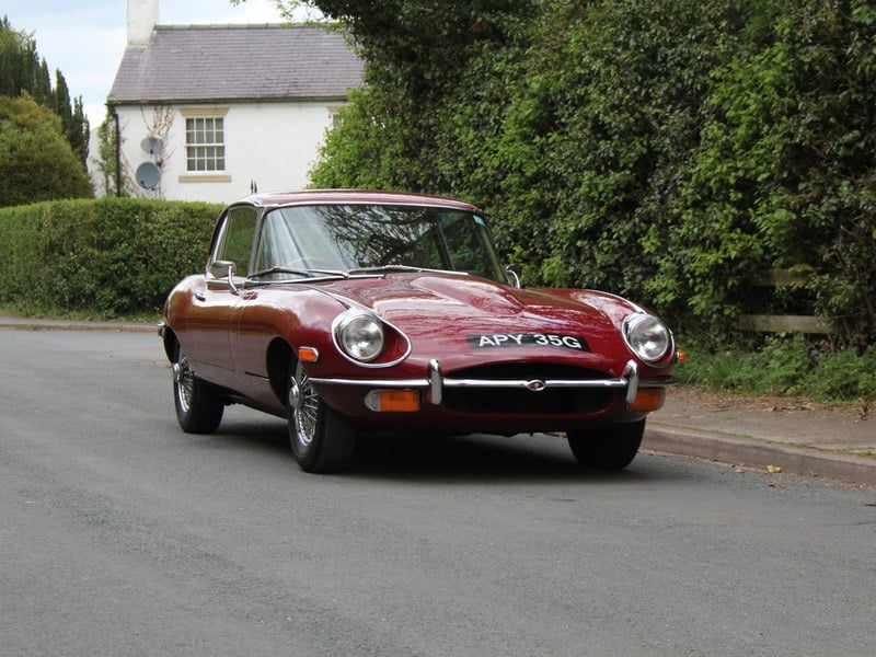 Jaguar E-Type Series II 2+2