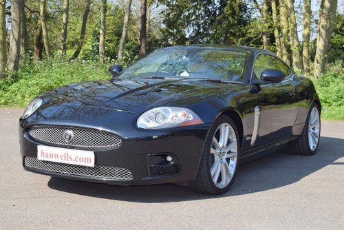 2007/07 Jaguar XKR 4.2 Coupé in Anthracite For Sale
