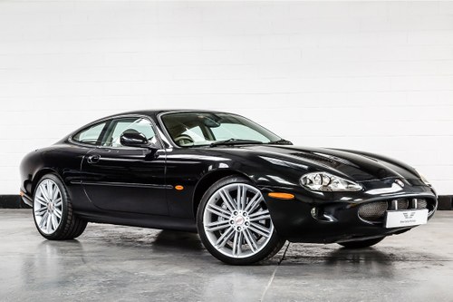 2000 JAGUAR XKR Supercharged Coupe-Outstanding History In vendita