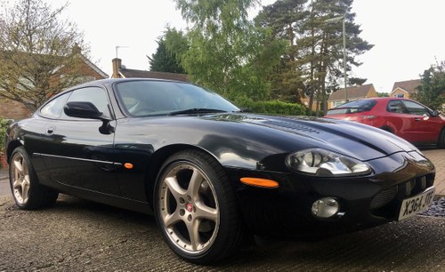 Jaguar xkr 2001 coupe, adaptive cruise control For Sale