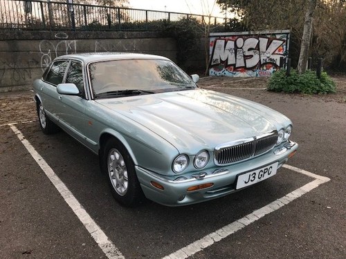 1998 Jaguar Sovereign V8 - rare & lovely long-wheelbase In vendita