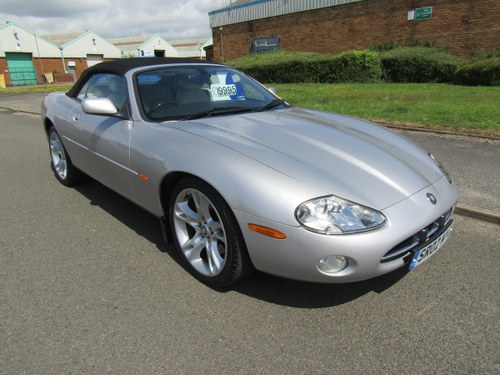 2002 STUNNING  EXAMPLE OF A LOVELY XK8 CONV For Sale