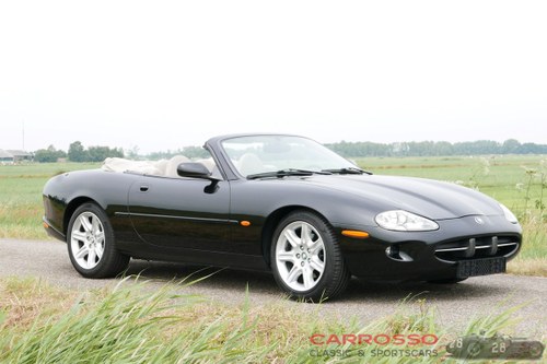 2000 Jaguar XK8 Convertible in perfect condition For Sale