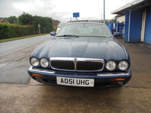 2001 XJ 8 EXCLISIVE TOP END MODEL 3.2cc PETROL V/8 JUST 104,000 M For Sale