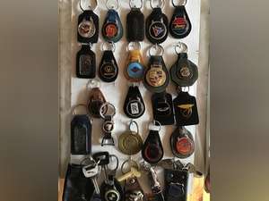 1950 JAGUAR COLLECTION OF LEAPERS AND KEYRINGS For Sale (picture 6 of 11)