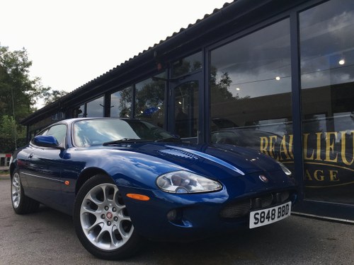 Very low mileage early 1998 Jaguar XKR 4L Coupe  For Sale