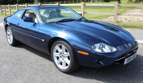 1998 Jaguar XK8 Coupe 86,900 miles with 4 owners FSH For Sale