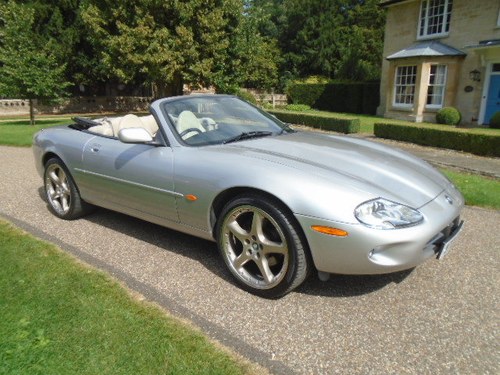 2000 Jaguar XK8 4.0 Convertible auto. À venda