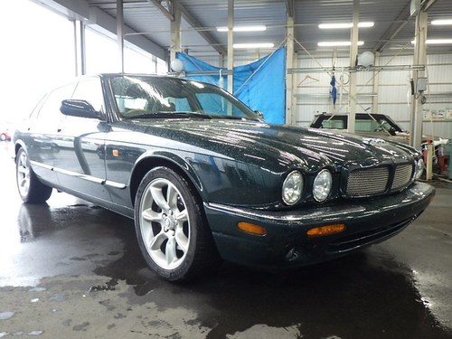 Jaguar XJR 2001 MY 54k miles and stunning and rust free For Sale
