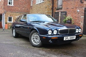 2000 Jaguar XJ8 3.2 V8, low miles. 12 months MOT Te koop