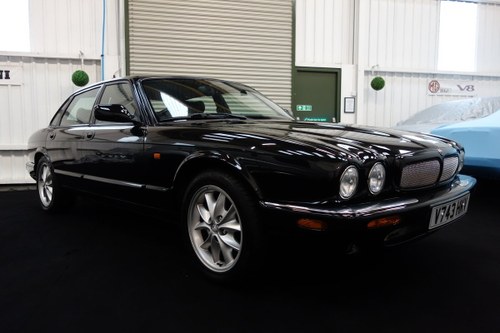 1999 Jaguar XJ8 4.0 Excellent condition A lovely example SOLD