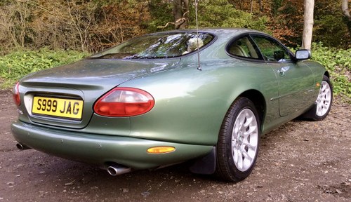 1998 Jaguar XK8 4.0 Litre Coupe In vendita