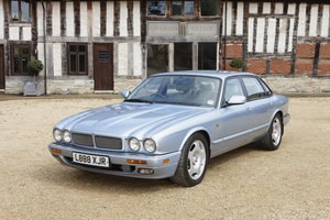 1994 Jaguar Eight