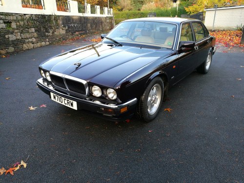 1994 xj40 4.0s very low miles fsh SOLD