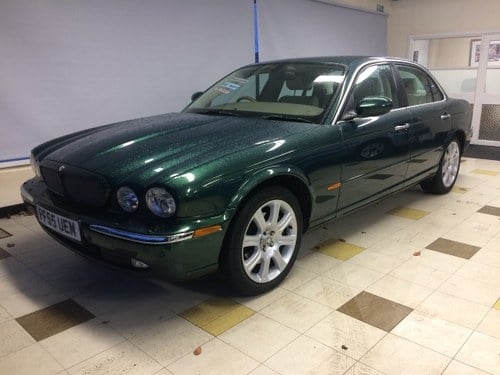 2005 STUNNING! JAGUAR XJ6 3.0 SE Auto. Only 65000mls FSH (Low tax VENDIDO