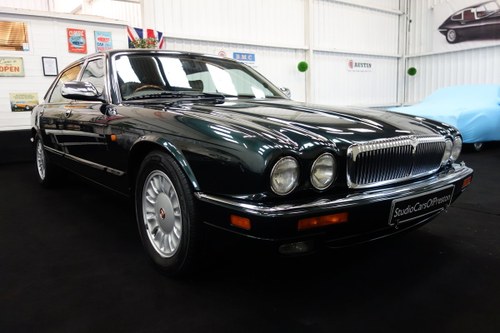 1996 Daimler Double Six in immaculate condition 55'000 mls VENDUTO