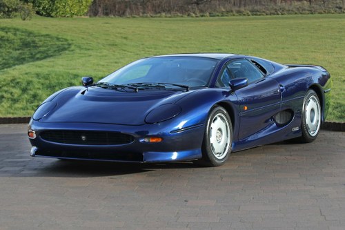 1992 Jaguar XJ220 with just 2,487 miles (4,003 kms) from new In vendita