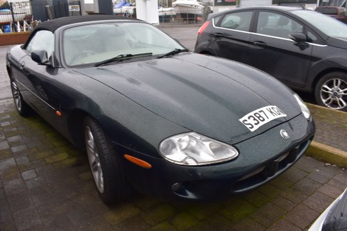 Lot 28 - A 1998 Jaguar XK8 convertible - 09/2/2020 For Sale by Auction