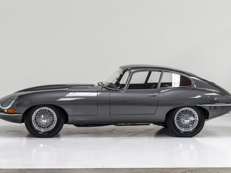 Jaguar E Type 3.8 FHC Flat Floor
