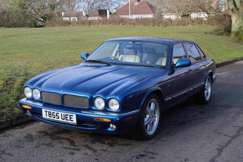 1999 Jaguar XJR V8 Auto 1986 - to be auctioned 26-06-20 In vendita all'asta